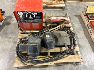 Lincoln Electric 225 A Stick Electric Welder