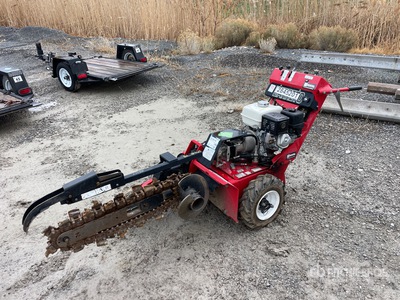 2019 Barreto E924HM-4MS Walk-Behind Zanjadora