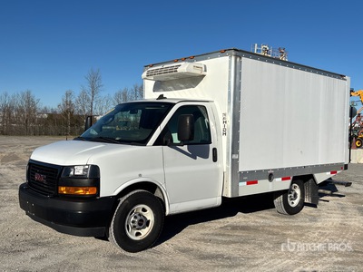 2019 GMC Savana 3500 4x2 Refrigerated Truck