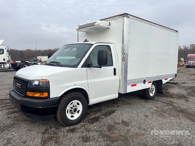 2019 GMC Savana 3500 4x2 Refrigerated Truck