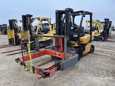 2015 Yale GLP050VXNDAE086 5000 lb Cushion Tire Forklift