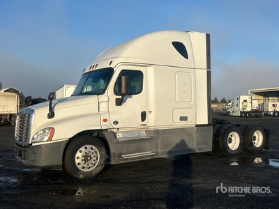 2018 Freightliner Cascadia 125 6x4 T/A Sleeper Truck Tractor