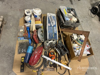 Saw, Flash light, Cargo net, Tile cutter, Grout & Paint supplies Divers