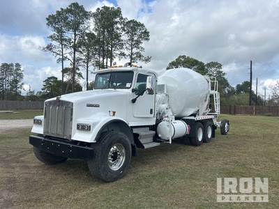 2004 Kenworth W900 8x4 Camion malaxeur