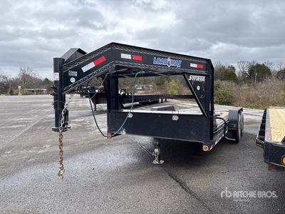 2014 Load Trail GD8316072 16 ft T/A Gooseneck Plant Trailer