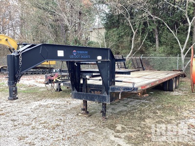 2003 Texas Bragg 35 ft T/A Gooseneck Remolque Portamaquinaria