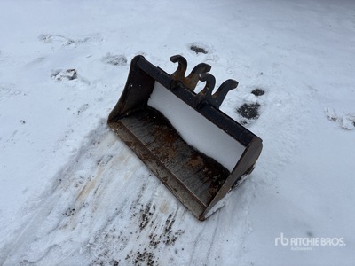 30 in Q/C Cleanup バケット - Fits Yanmar Vi010