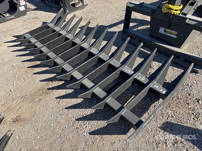 84 In Rastrillo horizontal para minicargadora (Unused)