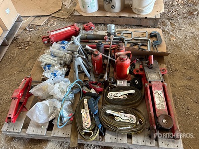 Quantity of Hydraulic Jack, Jack Stand, Trailer Jack, Ratchet Strap, Bolts and Nuts
