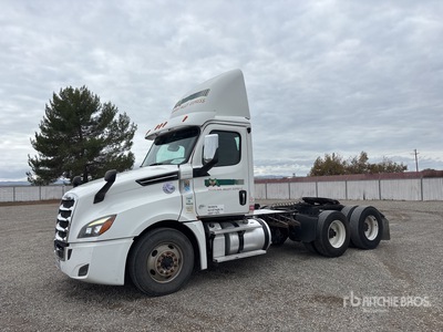 2018 Freightliner Cascadia 126 6x4 T/A Day Cab Truck Tractor
