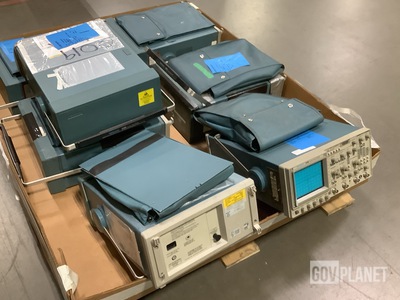 (7) Tektronix 2246 Oscilloscopes