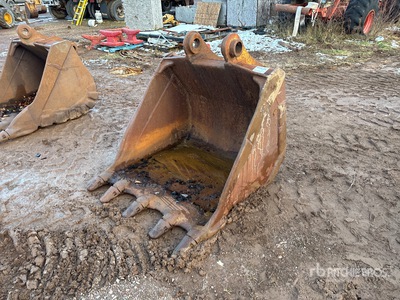 48 in Digging Excavator Bucket
