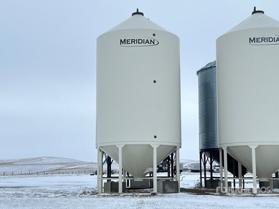 Meridian +/- 136 ton Smooth Wall Hopper Grain Bin