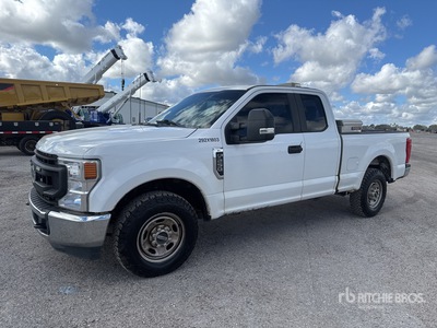 2020 Ford F-250 XL 4x2 Extended Cab بيك اب