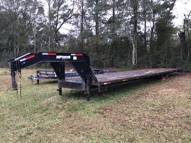2022 MP Custom 40 ft T/A Gooseneck Flatbed Trailer (Inoperable)
