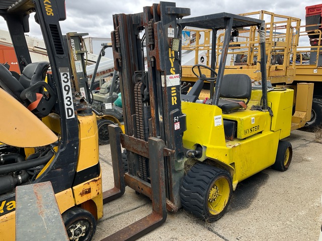 1996 Hyster S120XL2S 11750 lb Pneumatic Tire Forklift (Inoperable)