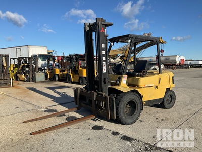 1993 Mitsubishi FD35 8000 lb Pneumatic Tire Forklift