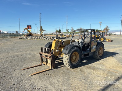 2005 Cat TH220B Telehandler