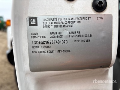 2007 Versalift Vst-240101 on 2008 GMC C5C042 4x2 Bucket Truck