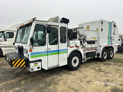 2015 6x2 شاحنة جمع النفايات