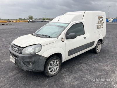 2023 Ram Promaster Camioneta con Caja Seca / Cargo Van