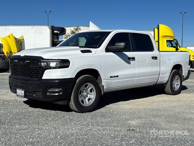 2025 Ram 1500 Tradesman 4x4 Crew Cab Ophalen