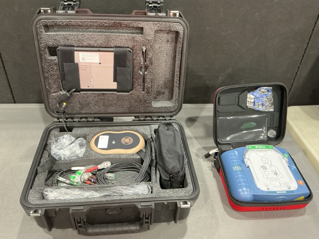 Philips Heartstart Defibrillator Set