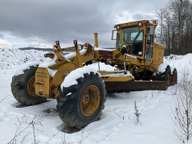 1978 Clark S501 AWD Motor Grader (Inoperable)