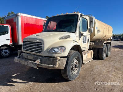 2005 Freightliner M2 112 4000 gal 6x4 Water Truck
