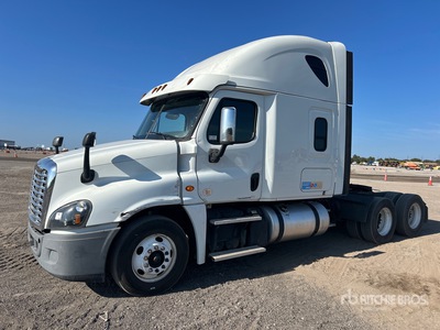 2019 Freightliner Cascadia 125 6x4 T/A Sleeper Truck Tractor