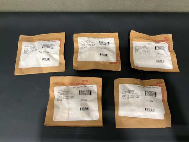 (100) Bell Helicopter 209-032-167-001 Sleeve Bushings