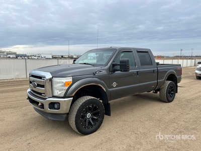 2015 Ford F-350 XLT 4x4 Crew Cab Pickup