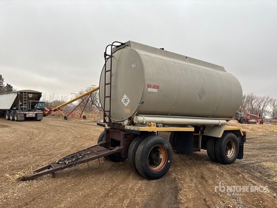 Fruehauf 3900 gal 2/Axle Wassertank-Anhänger
