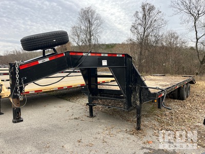 2025 Rogers Welding 20+5 25 ft T/A Gooseneck Equipment Trailer