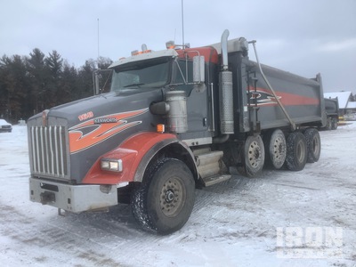 2017 Kenworth T800 10x4 Quad/A Dump Truck