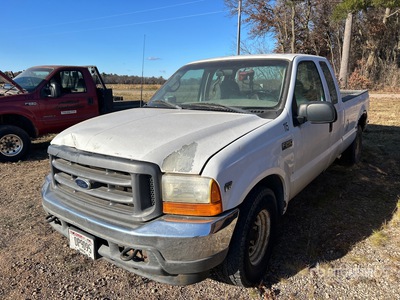 2001 Ford F-250 4x2 Extended Cab Pickup