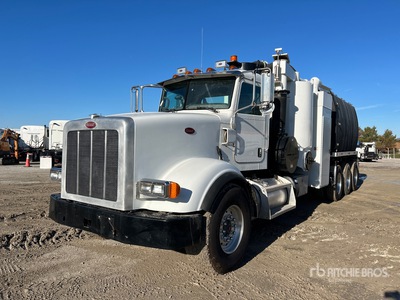 2014 Peterbilt 367 8x6 Vacuum Excavator Truck