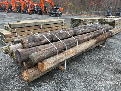 Quantity of (17) 10 in x 14 ft Surplus Telephone Poles Varios, tienda, almacen, consumidor