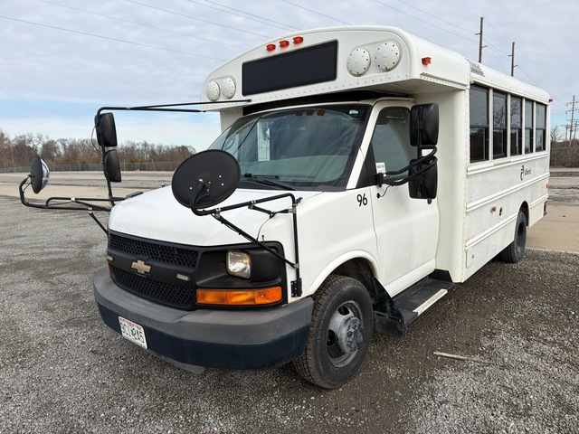 2013 Chevrolet Express G4500 4x2 20-Seat Transit Bus 2013 Chevrolet Express G4500 4x2 20-Seat Transit Bus