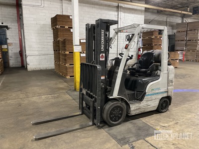 2022 UniCarriers CF50 4700 lb Cushion Tire رافعة شوكية