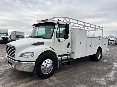 2005 Freightliner M2 106 4x2 Utility Truck