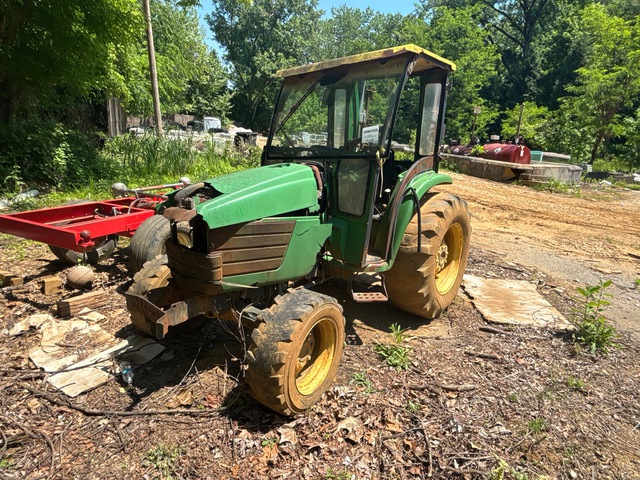 2000 John Deere 4600 4WD Utility Tractor