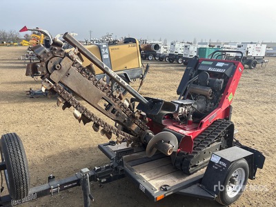 2019 Barreto E2036RTKH-6MS Tracked Trancheuse w/ Barreto Trailer
