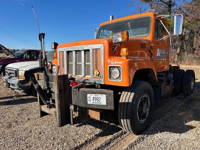 1998 International 2554 4x2 Snow Plow Truck