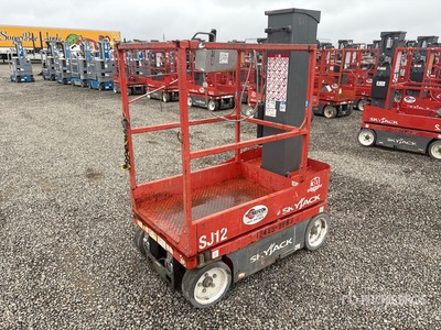 2015 Skyjack SJ12 Elevador vertical