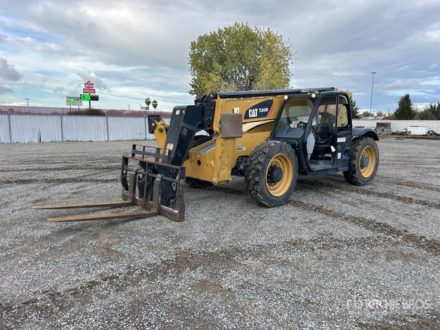 2016 Cat TL943D Telehandler | Ritchie Bros. Auctioneers