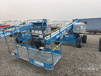 2015 Genie S40 4WD Diesel Telescopic Boom Lift