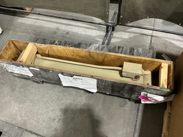 Grove U.S. 6-372-002236 Linear Actuating Cylinder Assembly