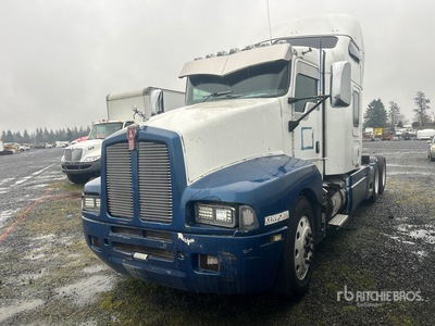2004 Kenworth T600 6x4 T/A Sleeper Truck Tractor (Inoperable)