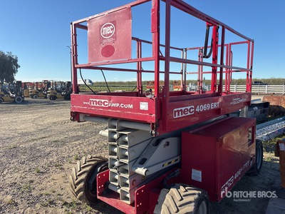 2014 MEC 4069ERT Electric Scissor Lift